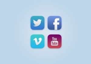 4 iOS 7 Style Social Icons PSD