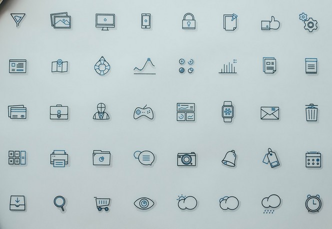 Fblu - 40 Line Icon Set (AI+PSD)