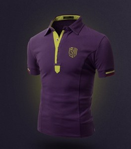 Realistic Violet T-shirt Mockup PSD