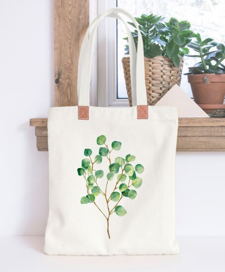 Realistic Tote Bag PSD Mockup