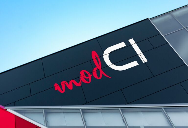 Modern Wall Logo Mockup PSD