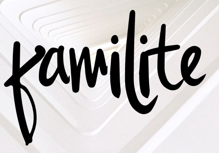 Familite Handwrting Font