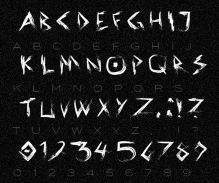 CROOKED Brush Font