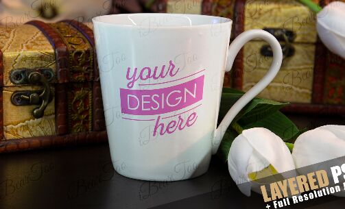 Mug PSD Mockup With Smart Objects